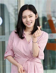 《韩国美女福利视频》