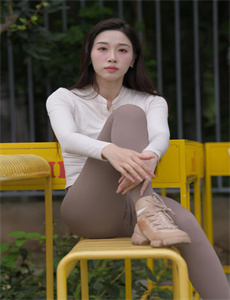 《赤足惊魂》