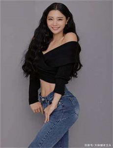 《美女被虐视频》